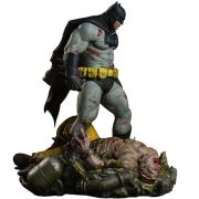 BATMAN 1/6 DIORAMA - THE DARK NIGHT RETURNS DC COMICS - IRON STUDIOS